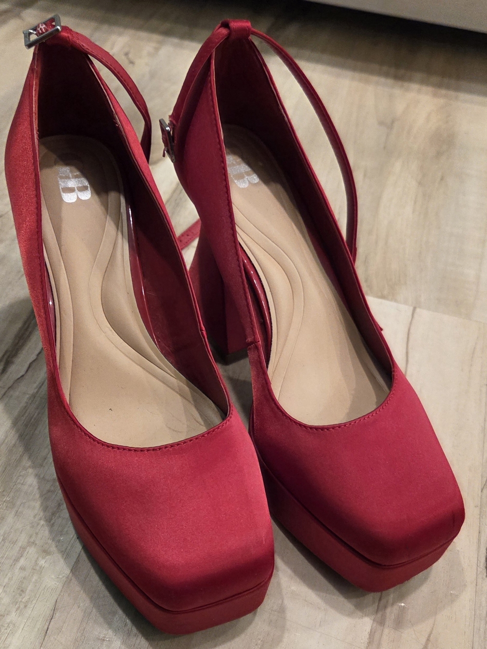 GB Women's Red Satin Platform Block Heel Ankle-Strap Pumps